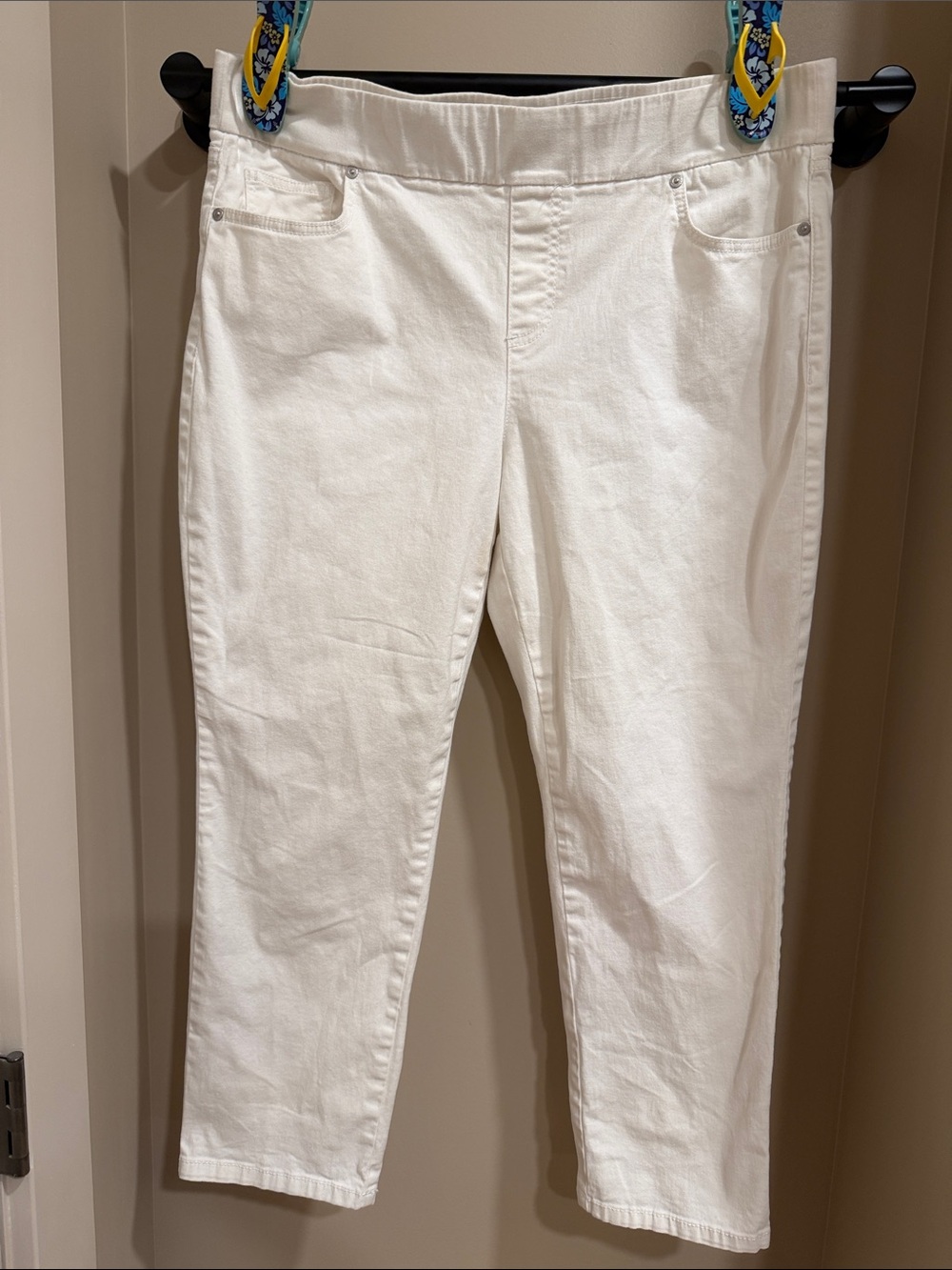 Style & Co. White Ankle Crop Jeans
